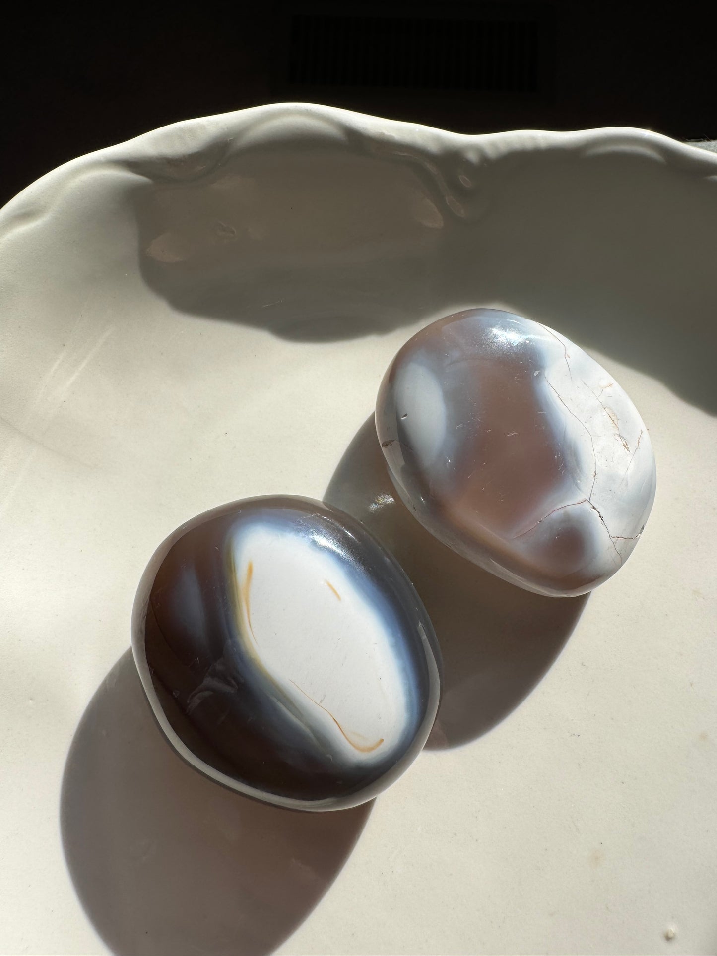 Orca Agate Palm Stone