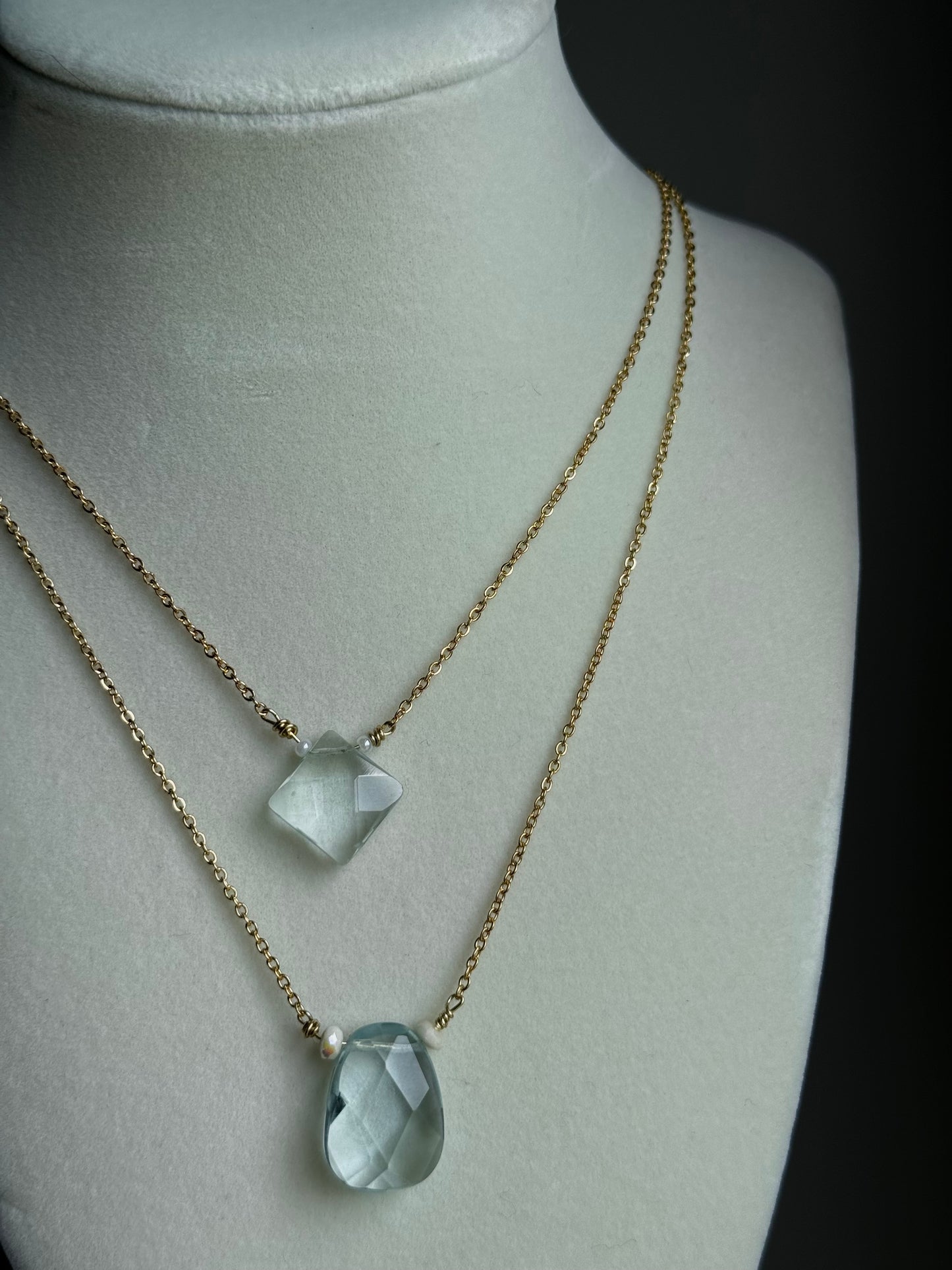 Aqua Chain